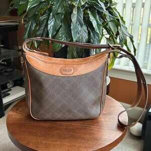 BALLY Zip Top Shoulder Bag Brown, British Tan